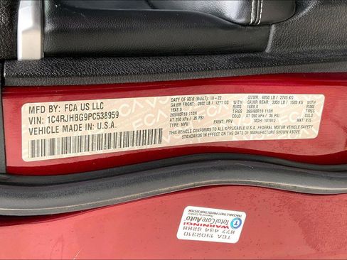 Certified 2023 Jeep Grand Cherokee Limited w/ Trailer Tow Prep Group (B) AWD/4WD image 33