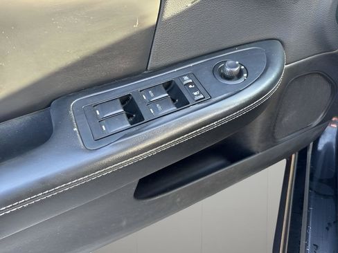 Used 2013 Chrysler 200 Limited w/ Sun & Sound Pkg FWD image 13
