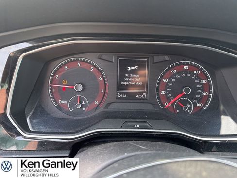 Used 2020 Volkswagen Jetta SE image 3