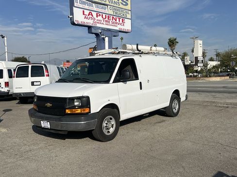 Used 2014 Chevrolet Express 2500 image 1