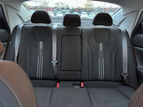 Used 2025 Hyundai Elantra SEL image 36