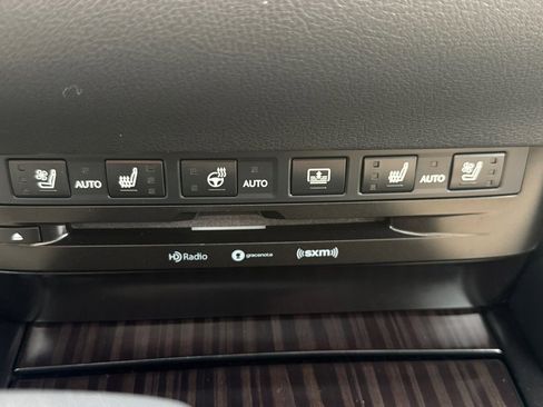 Used 2019 Lexus ES 300h w/ Accessory Package 2 image 28