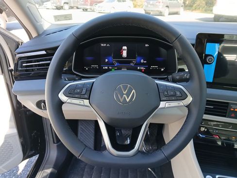 New 2026 Volkswagen Jetta SE image 14