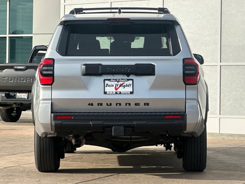 New 2026 Toyota 4Runner SR5 image 5