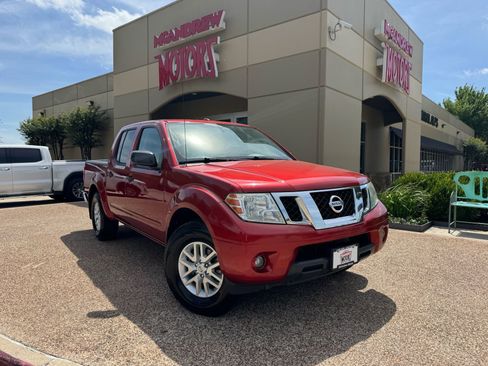 Used 2017 Nissan Frontier SV w/ SV Value Truck Package RWD image 1