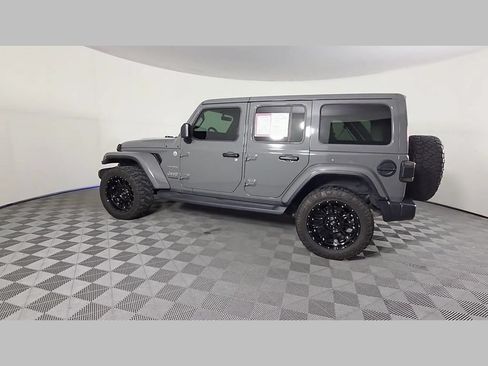 Used 2020 Jeep Wrangler Unlimited Sahara AWD/4WD image 45