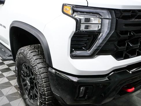 New 2026 Chevrolet Silverado 2500 ZR2 image 33