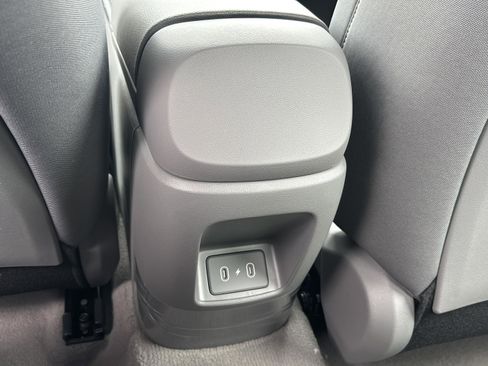 New 2026 Hyundai Elantra Sport FWD image 14