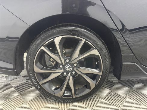Used 2019 Honda Civic Sport image 18