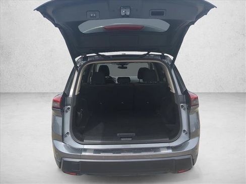 Used 2024 Nissan Rogue SV FWD image 6