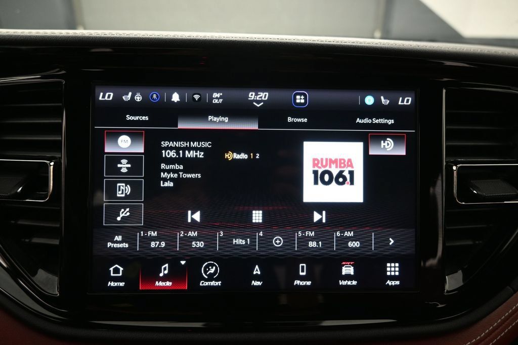 Used 2023 Dodge Durango SRT AWD/4WD image 13