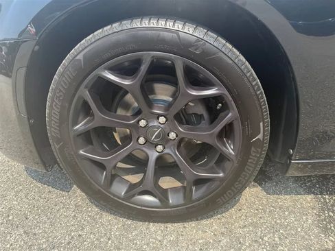 Used 2019 Chrysler 300 S RWD image 37