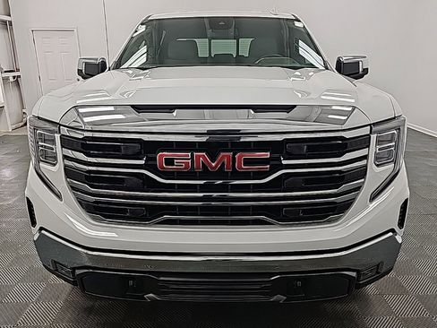 Used 2023 GMC Sierra 1500 SLT w/ SLT Premium Package image 3