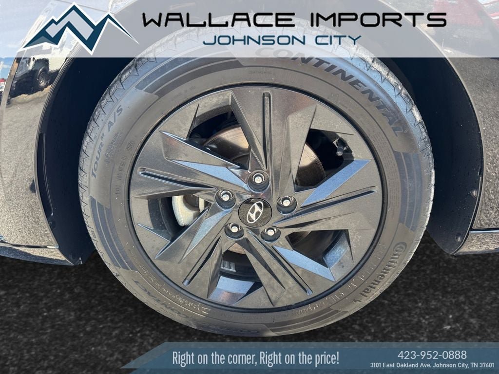 Used 2023 Hyundai Elantra SEL w/ Cargo Package FWD image 9