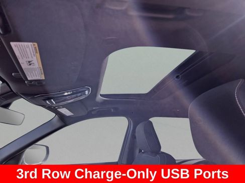 New 2025 Jeep Grand Cherokee L Laredo w/ Luxury Tech Group I RWD image 16