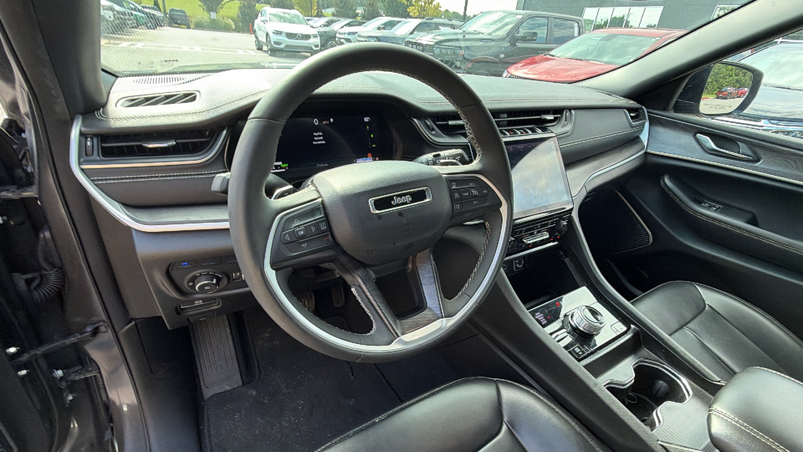 Used 2024 Jeep Grand Cherokee Limited 4xe AWD/4WD image 25