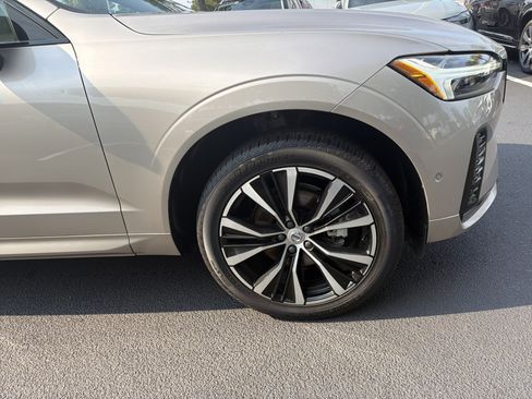 Certified 2024 Volvo XC60 B5 Plus w/ Protection Package Premier AWD/4WD image 13