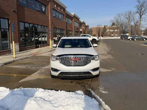 Used 2017 GMC Acadia Denali image 3