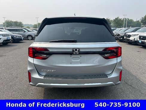 Used 2026 Honda Odyssey EX-L image 4