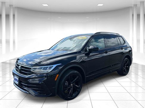 Certified 2024 Volkswagen Tiguan SE R-Line AWD/4WD image 7