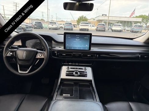 Used 2024 Lincoln Aviator AWD w/ Premium Package image 15