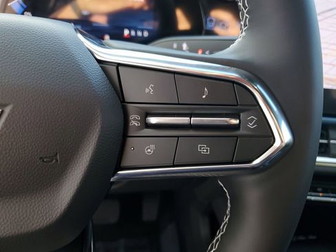 New 2026 Chevrolet Equinox EV LT image 29