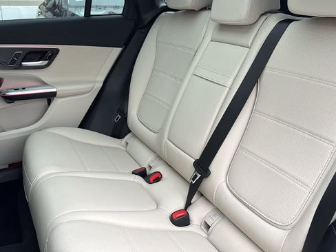 New 2025 Mercedes-Benz GLC 300 4MATIC image 30