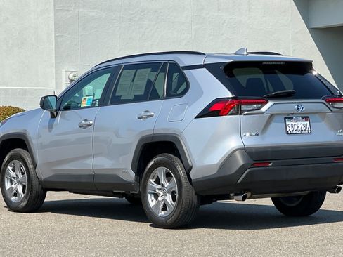 Certified 2022 Toyota RAV4 LE AWD/4WD image 7