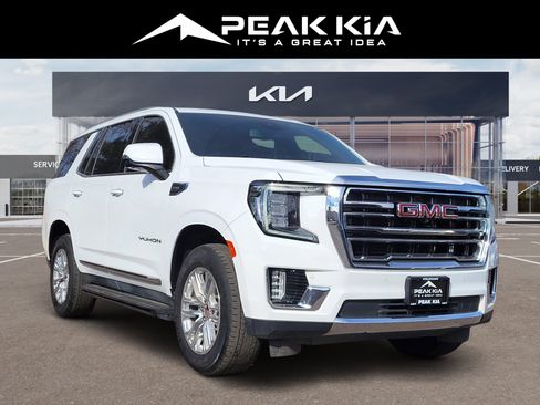 Used 2024 GMC Yukon SLT w/ SLT Luxury Package image 1