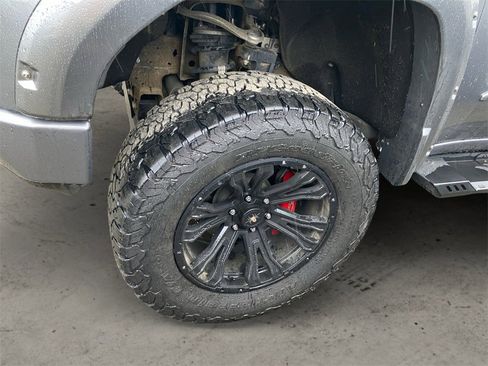 Used 2021 GMC Sierra 1500 AT4 w/ AT4 Premium Package image 9