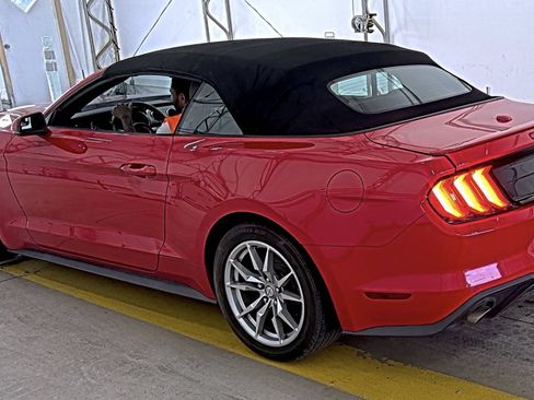 Used 2018 Ford Mustang Premium RWD image 5