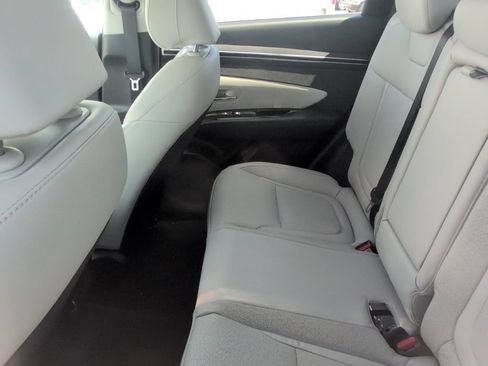Used 2024 Hyundai Tucson Limited AWD/4WD image 11