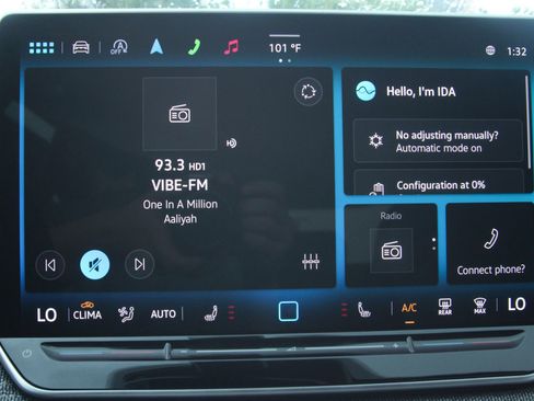 Certified 2025 Volkswagen Tiguan S image 20