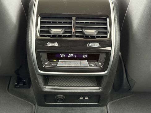 Used 2025 BMW X7 xDrive40i image 42