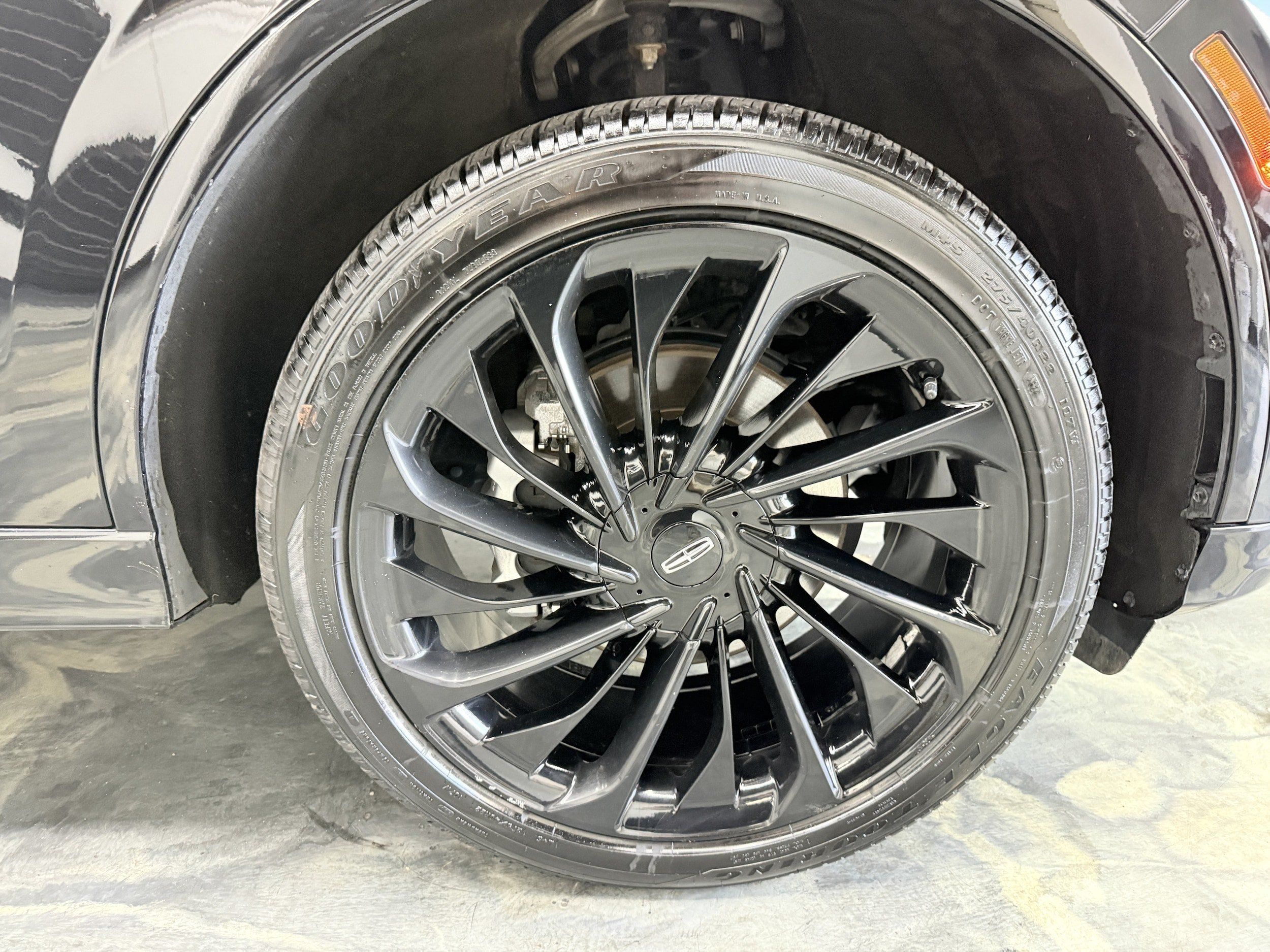 Used 2025 Lincoln Aviator Reserve w/ Equipment Group 201A AWD/4WD image 36
