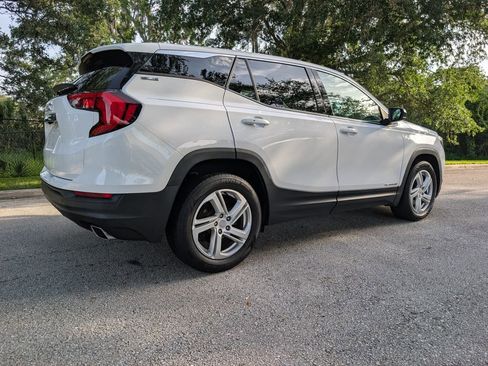 Used 2018 GMC Terrain SLE FWD image 9