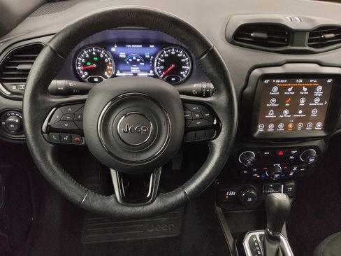 Used 2022 Jeep Renegade Altitude w/ Convenience Group AWD/4WD image 22