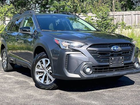 Used 2024 Subaru Outback Premium AWD/4WD image 33