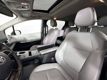 Certified 2025 Toyota Sienna XLE