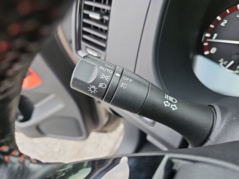 Used 2022 Nissan Frontier Pro-X image 24