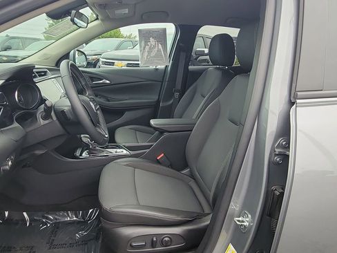 Used 2023 Buick Encore GX Select w/ Safety Package II FWD image 18
