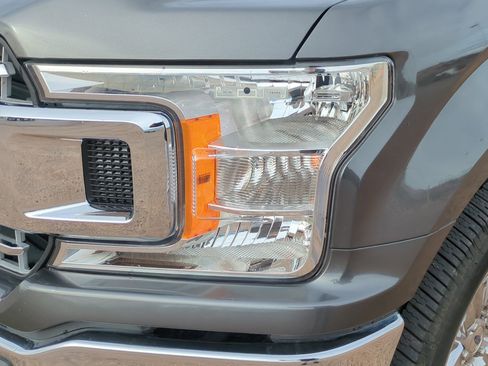 Used 2019 Ford F150 XLT w/ Equipment Group 302A Luxury image 10