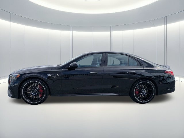 Used 2026 Mercedes-Benz E 53 AMG e 4MATIC Sedan image 3