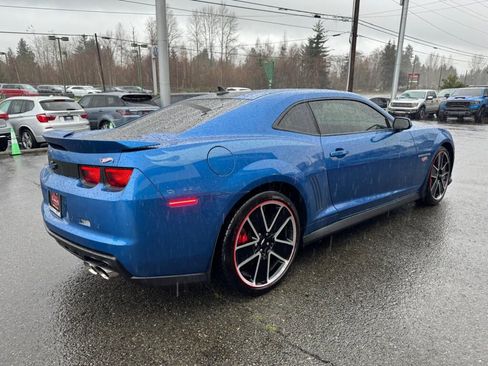 Used 2013 Chevrolet Camaro SS w/ Hot Wheels Special Edition image 5