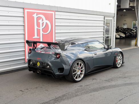 Used 2020 Lotus Evora image 37
