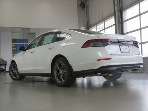 Used 2023 Honda Accord EX image 16