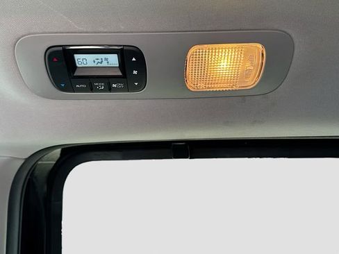Used 2023 Honda Odyssey EX-L image 13
