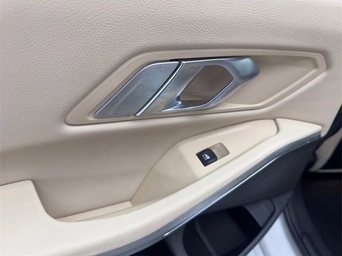 Used 2023 BMW 330i Sedan w/ Driving Assistance Package image 38