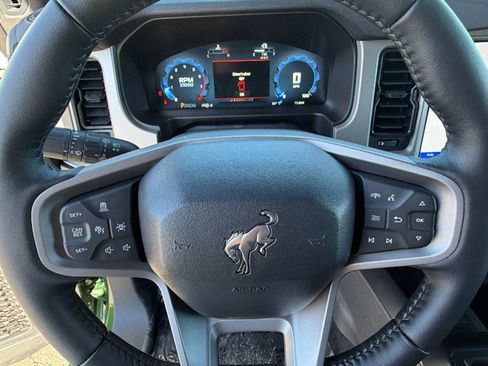 New 2025 Ford Bronco Outer Banks image 18