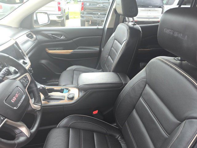 Used 2017 GMC Acadia Denali w/ Technology Package AWD/4WD image 22